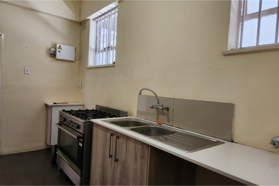 2 Bedroom Property for Sale in Rosebank Gauteng