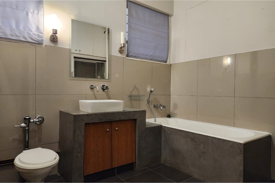 2 Bedroom Property for Sale in Rosebank Gauteng