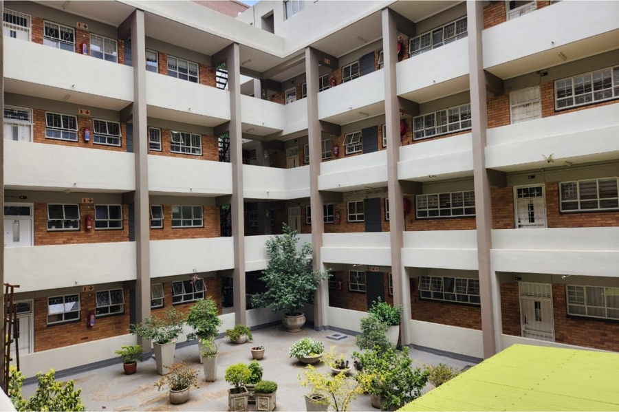 2 Bedroom Property for Sale in Rosebank Gauteng