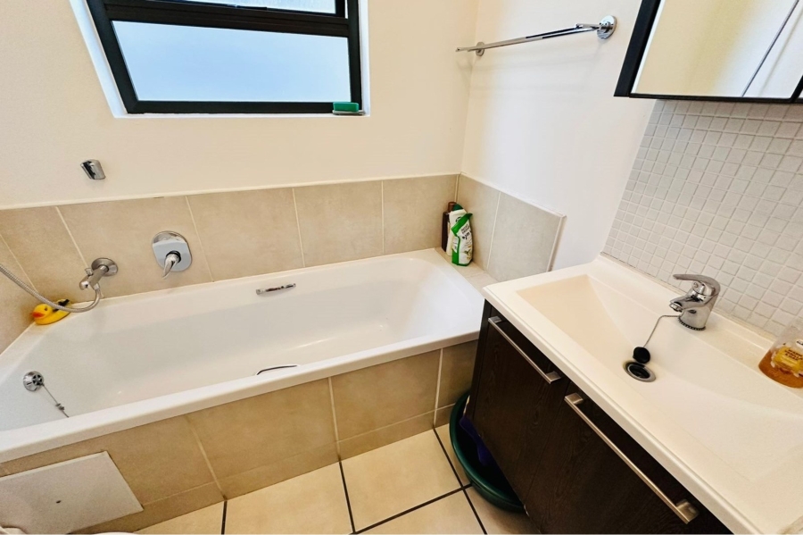 2 Bedroom Property for Sale in Bryanston Gauteng