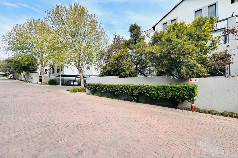 2 Bedroom Property for Sale in Bryanston Gauteng