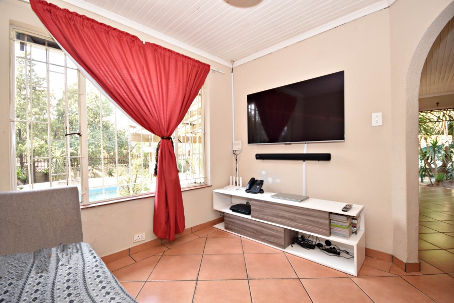3 Bedroom Property for Sale in Bloubosrand Gauteng