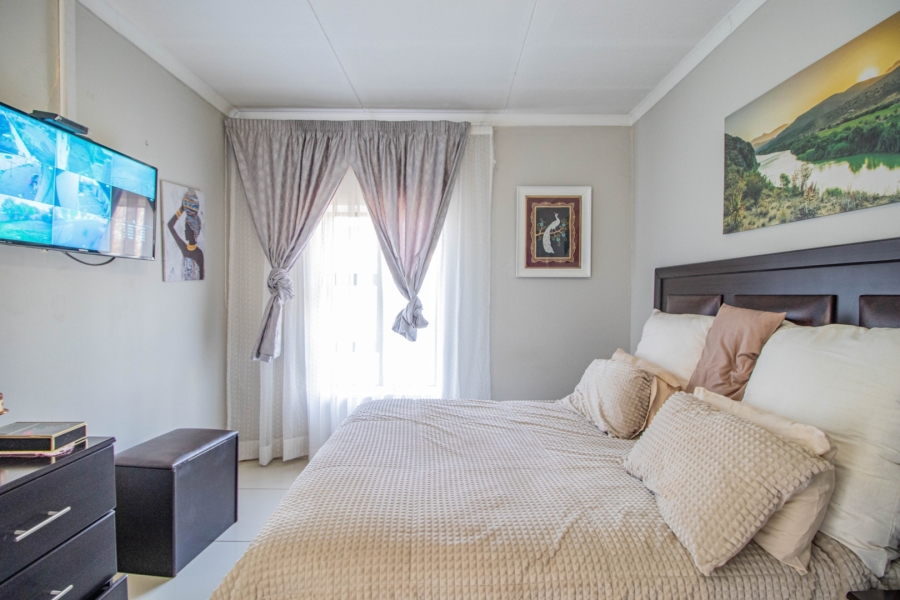 6 Bedroom Property for Sale in Northmead Gauteng