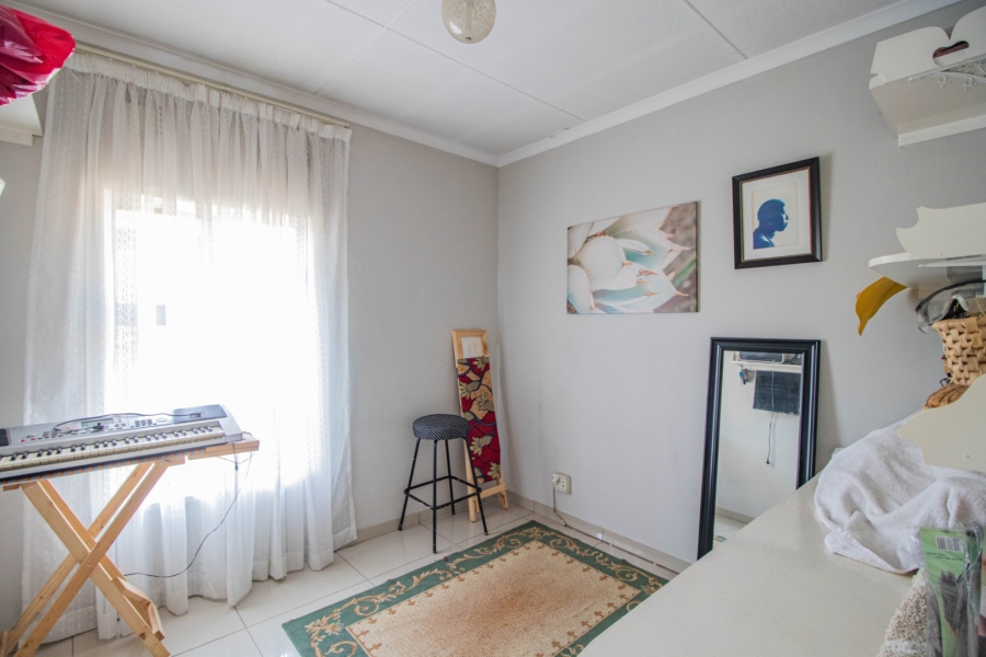 6 Bedroom Property for Sale in Northmead Gauteng