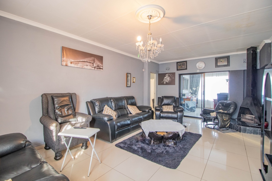 6 Bedroom Property for Sale in Northmead Gauteng