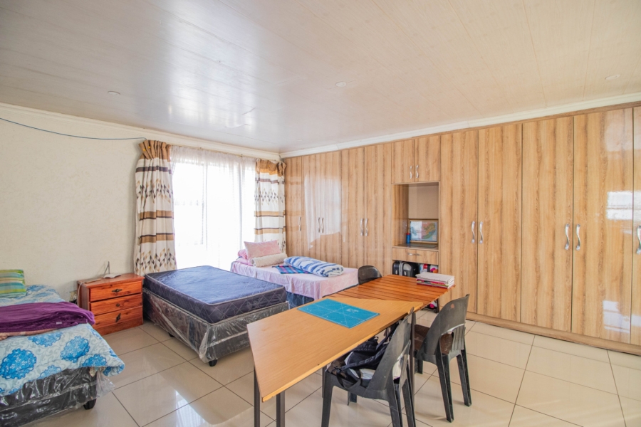 6 Bedroom Property for Sale in Northmead Gauteng