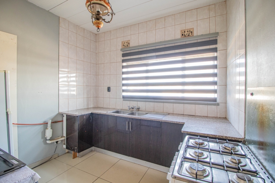 6 Bedroom Property for Sale in Northmead Gauteng