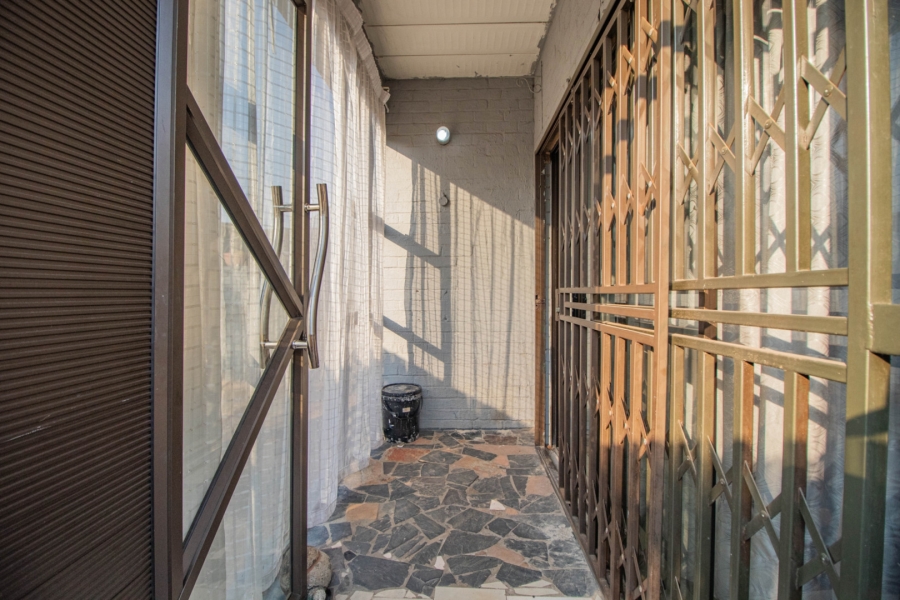 6 Bedroom Property for Sale in Northmead Gauteng