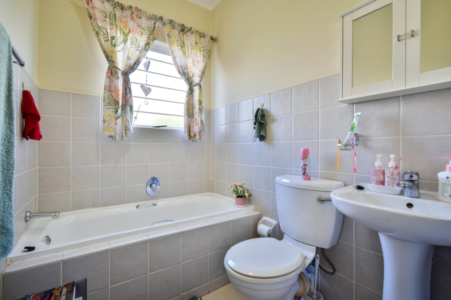 3 Bedroom Property for Sale in Sinoville Gauteng