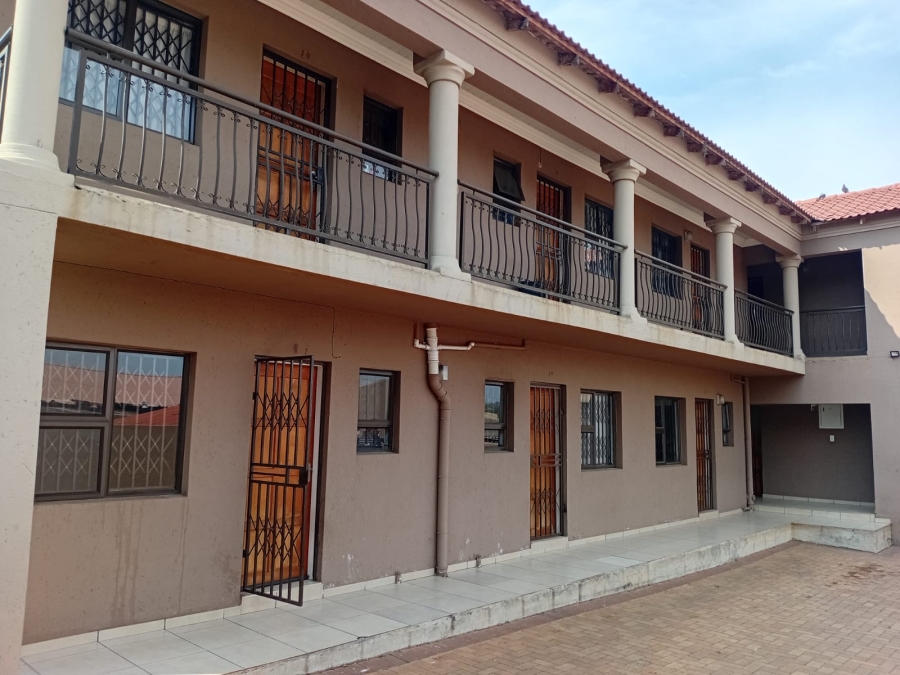 To Let 0 Bedroom Property for Rent in Mofolo North Gauteng