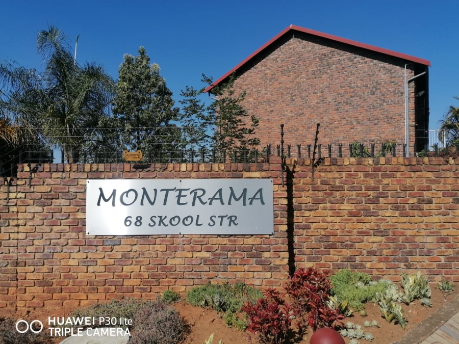 To Let 2 Bedroom Property for Rent in La Montagne Gauteng