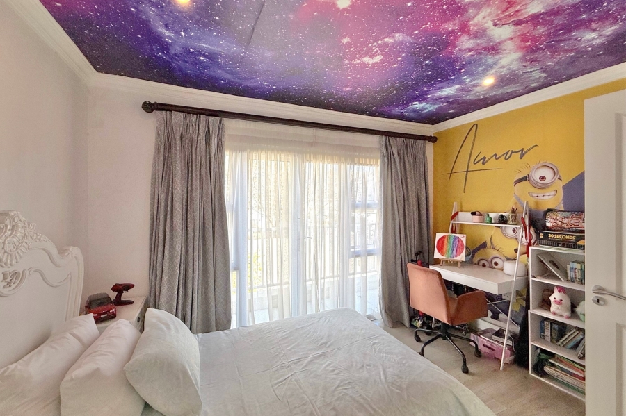 5 Bedroom Property for Sale in Cedar Creek Gauteng