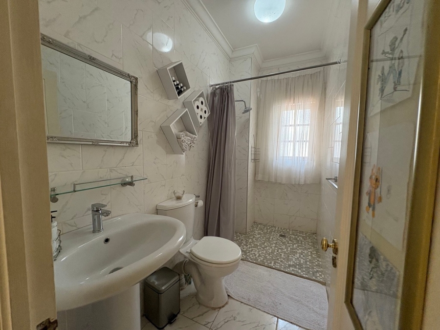 To Let 4 Bedroom Property for Rent in Morningside Gauteng