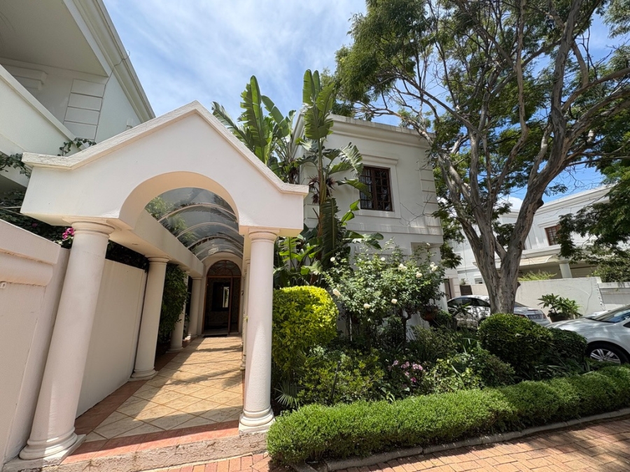 To Let 4 Bedroom Property for Rent in Morningside Gauteng