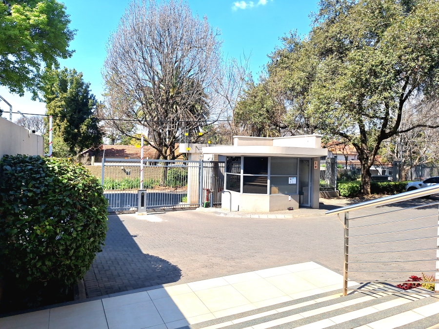 2 Bedroom Property for Sale in Houghton Estate Gauteng