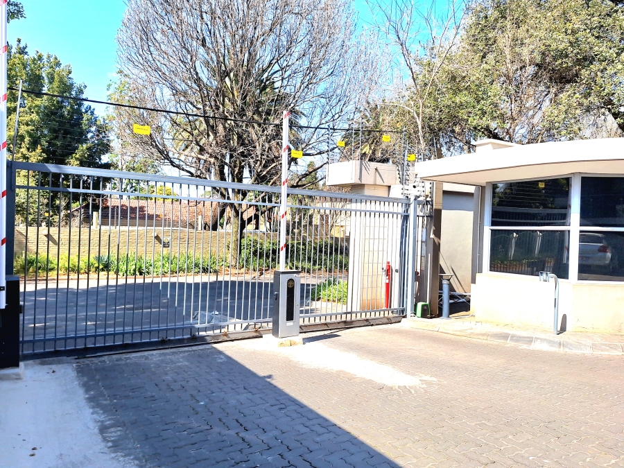 2 Bedroom Property for Sale in Houghton Estate Gauteng
