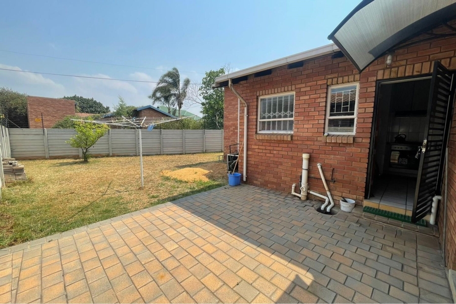 2 Bedroom Property for Sale in Kenleaf Gauteng