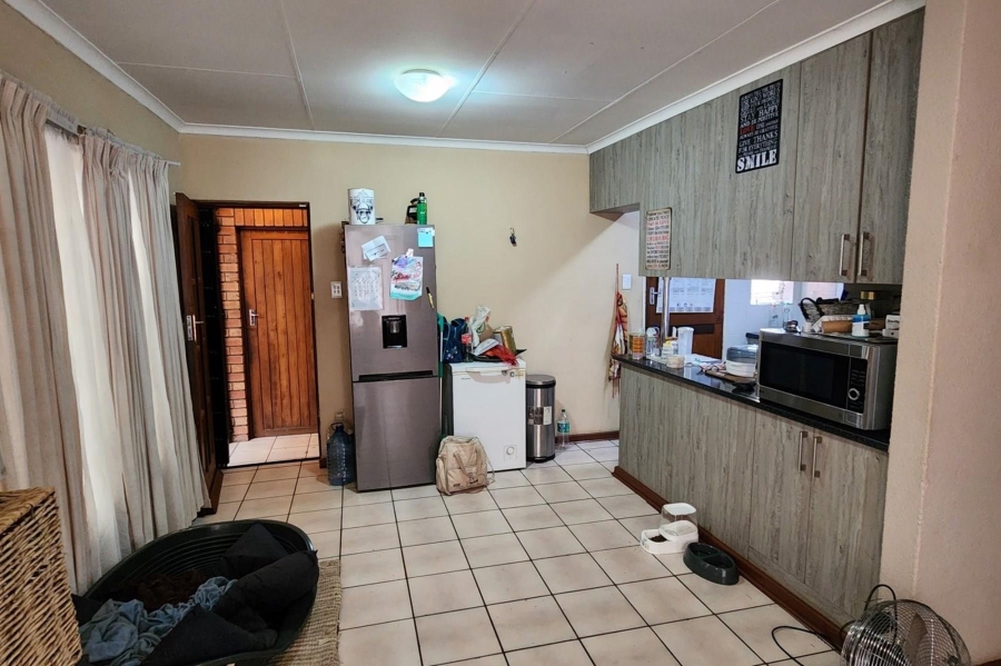 2 Bedroom Property for Sale in Kenleaf Gauteng