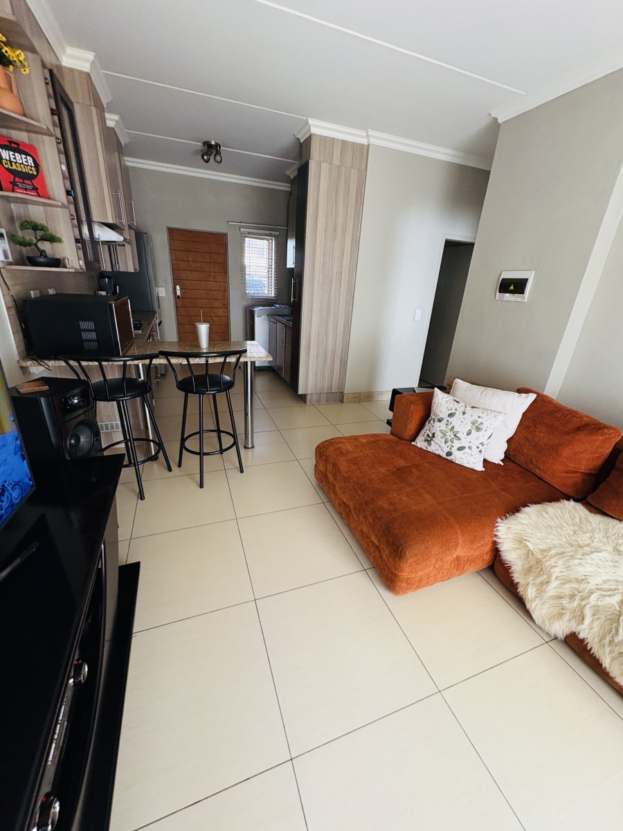 2 Bedroom Property for Sale in Pretoria North Gauteng