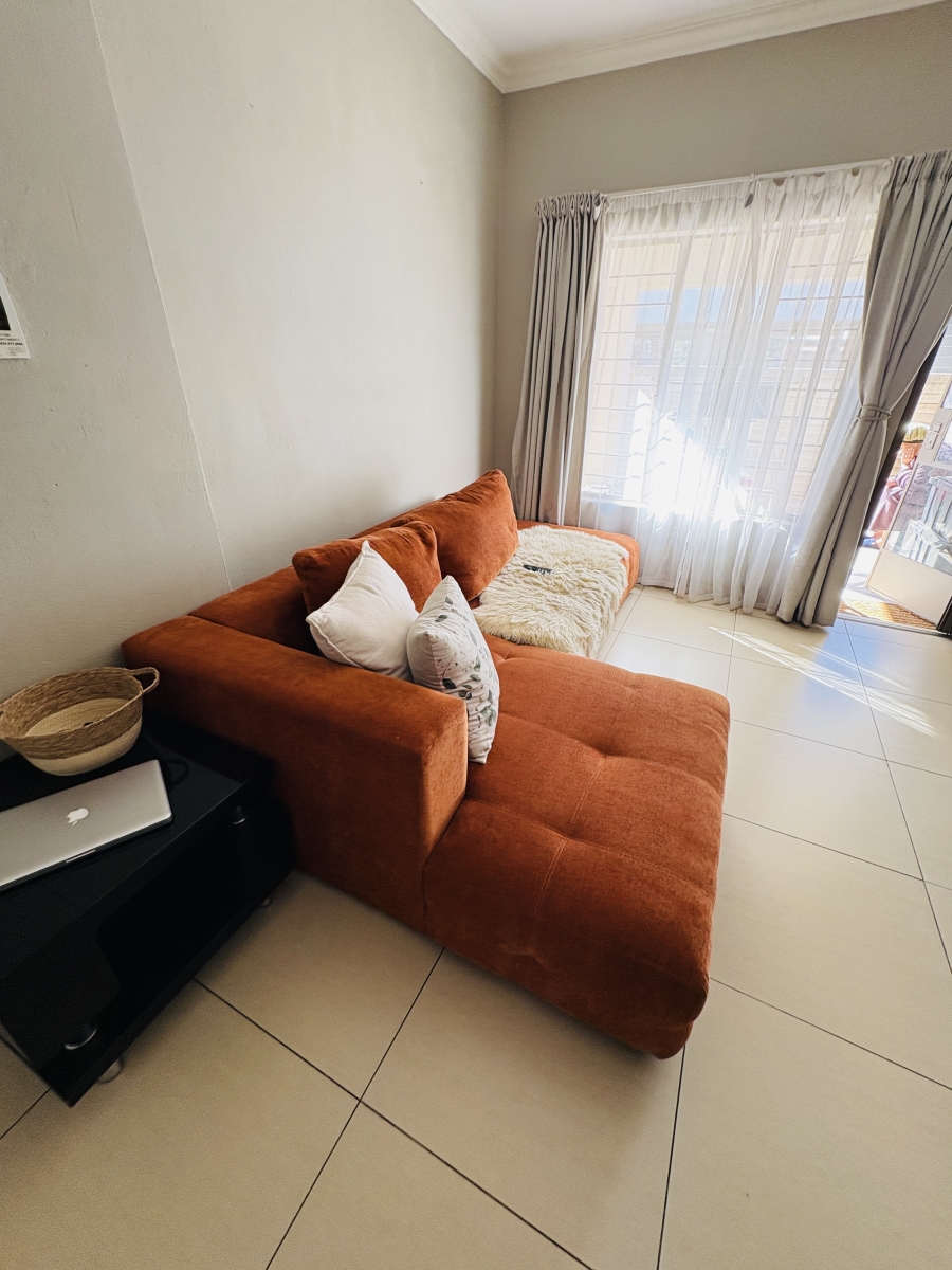 2 Bedroom Property for Sale in Pretoria North Gauteng