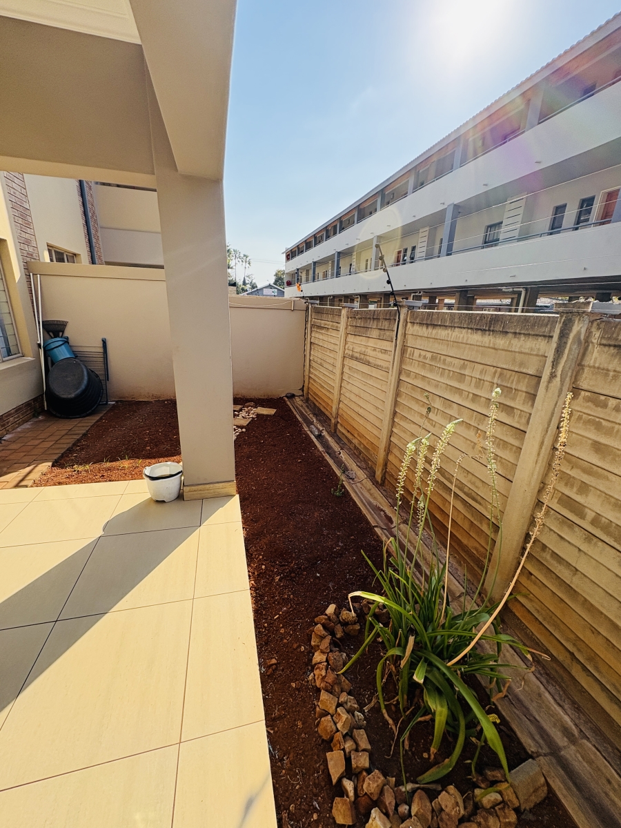 2 Bedroom Property for Sale in Pretoria North Gauteng