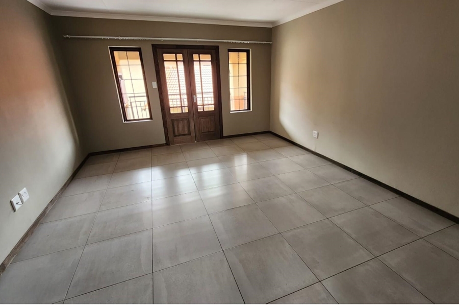 2 Bedroom Property for Sale in Kenleaf Gauteng