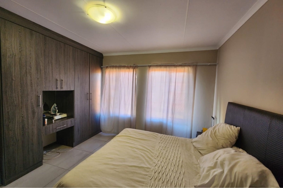 2 Bedroom Property for Sale in Kenleaf Gauteng