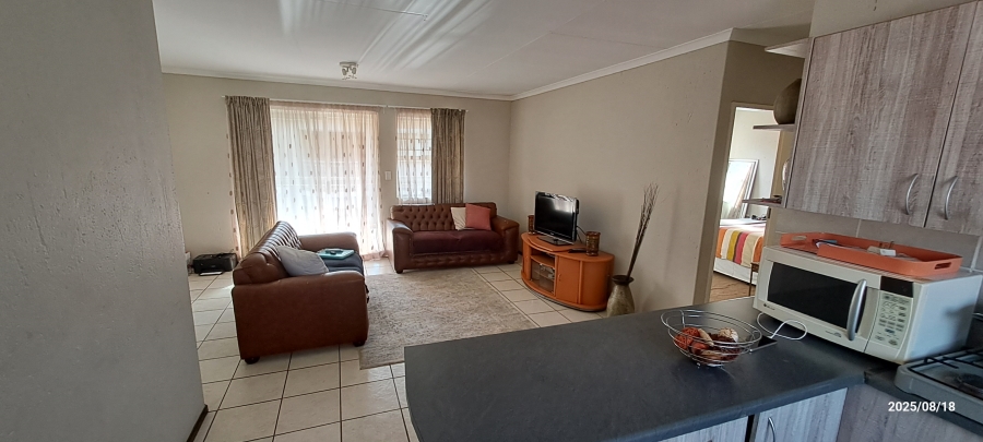 2 Bedroom Property for Sale in Cloverdene Gauteng