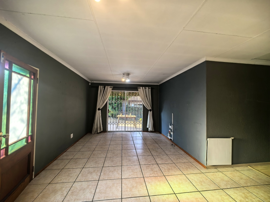 2 Bedroom Property for Sale in North Riding Gauteng