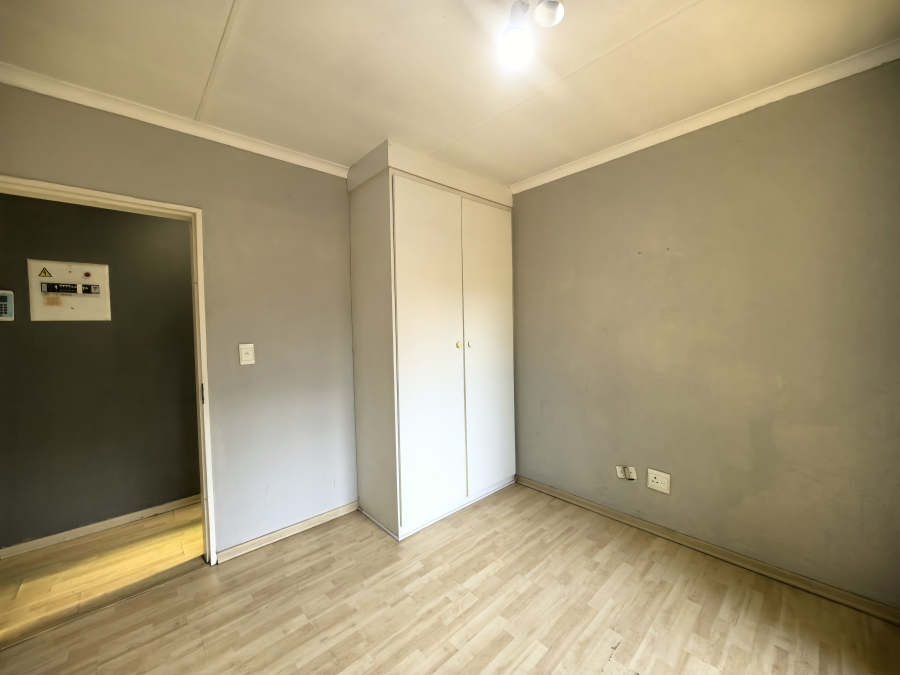 2 Bedroom Property for Sale in North Riding Gauteng
