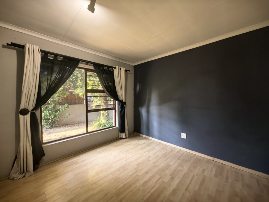 2 Bedroom Property for Sale in North Riding Gauteng