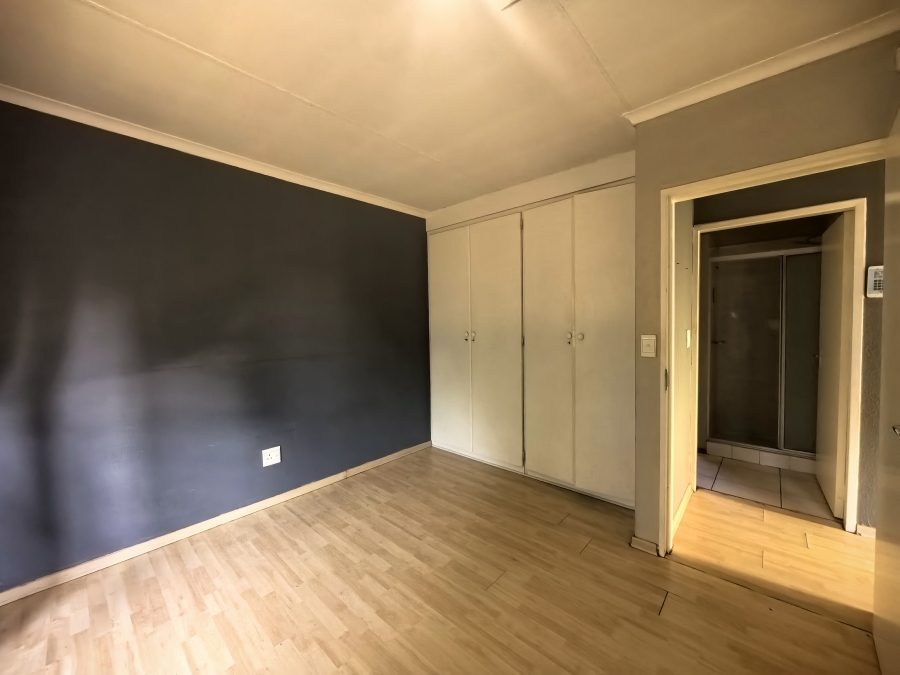 2 Bedroom Property for Sale in North Riding Gauteng