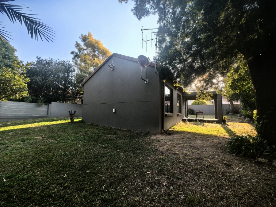 2 Bedroom Property for Sale in North Riding Gauteng