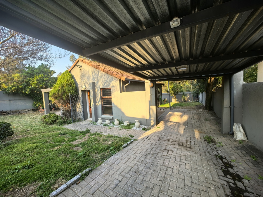 2 Bedroom Property for Sale in North Riding Gauteng