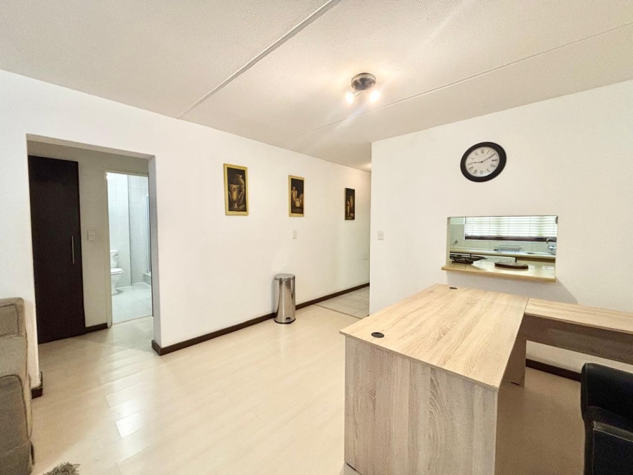 2 Bedroom Property for Sale in Morningside Gauteng