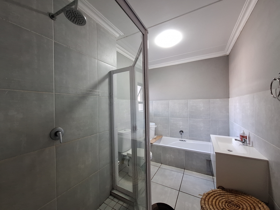 3 Bedroom Property for Sale in Diswilmar A H Gauteng