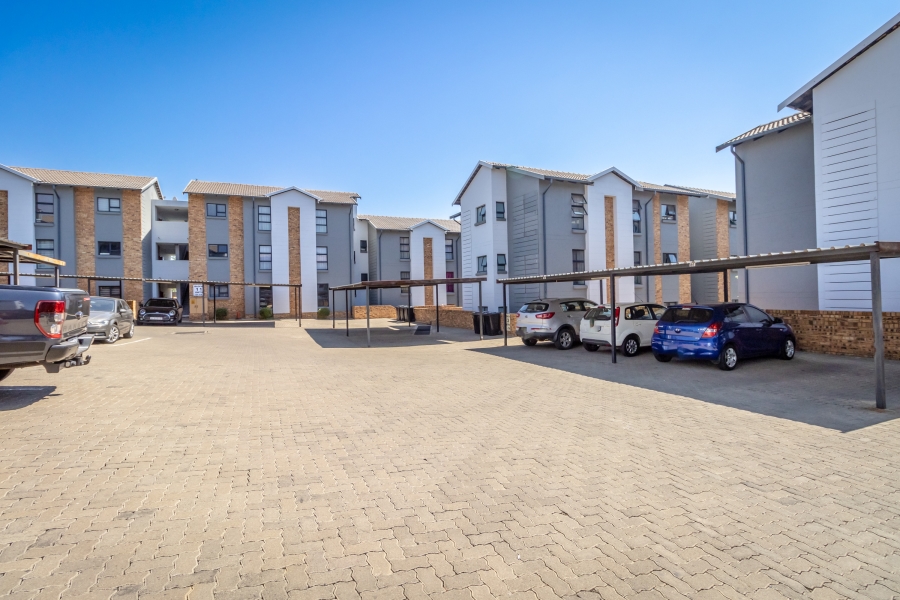 3 Bedroom Property for Sale in Diswilmar A H Gauteng