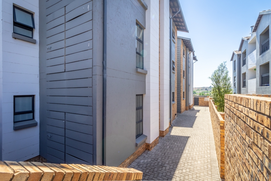3 Bedroom Property for Sale in Diswilmar A H Gauteng