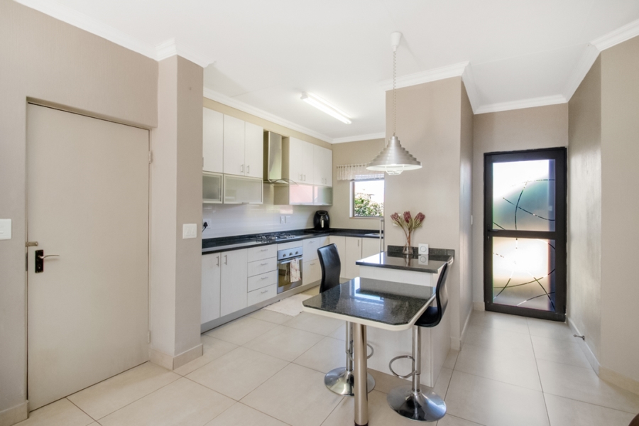 To Let 3 Bedroom Property for Rent in Maroeladal Gauteng