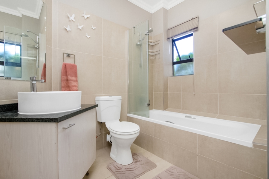To Let 3 Bedroom Property for Rent in Maroeladal Gauteng