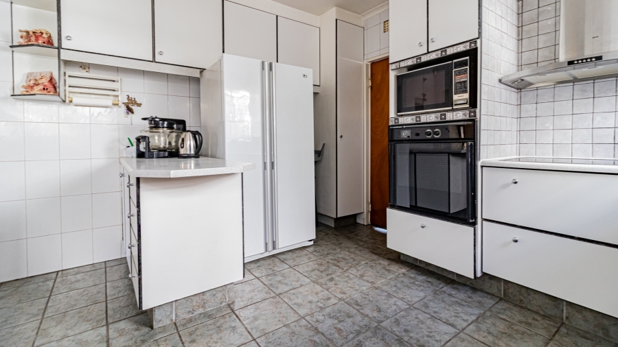 4 Bedroom Property for Sale in Tulisa Park Gauteng