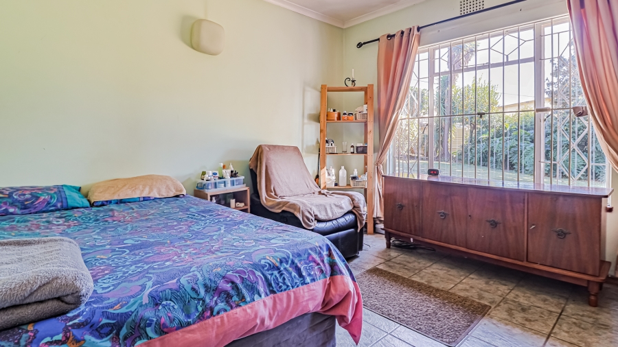4 Bedroom Property for Sale in Tulisa Park Gauteng