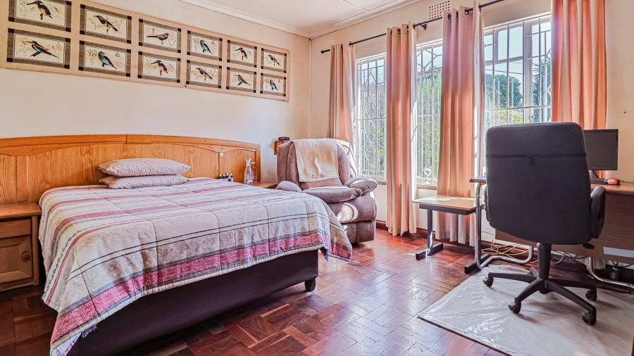 4 Bedroom Property for Sale in Tulisa Park Gauteng
