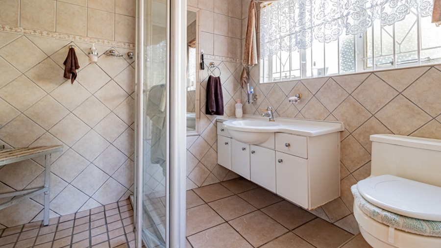 4 Bedroom Property for Sale in Tulisa Park Gauteng