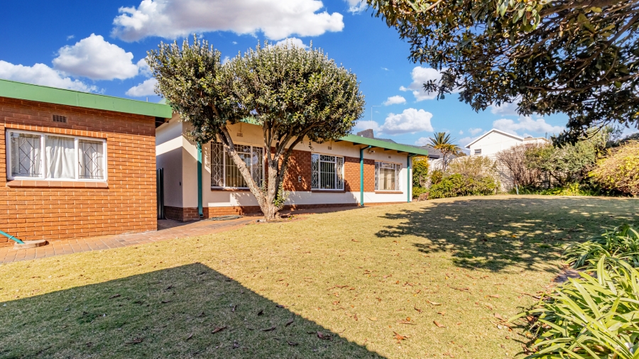 4 Bedroom Property for Sale in Tulisa Park Gauteng