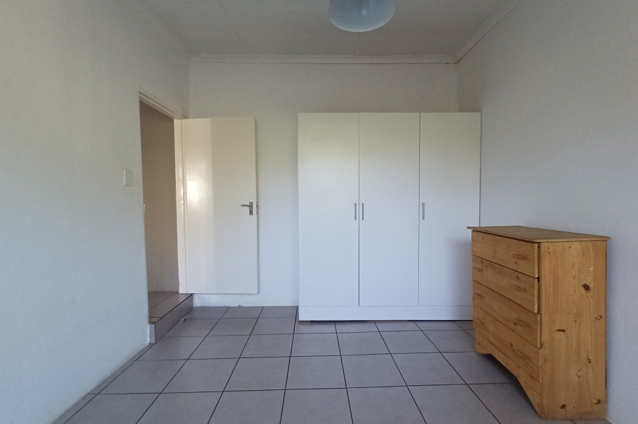 6 Bedroom Property for Sale in Primrose Gauteng