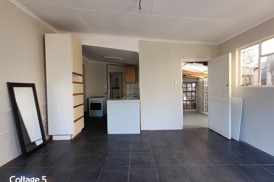6 Bedroom Property for Sale in Primrose Gauteng
