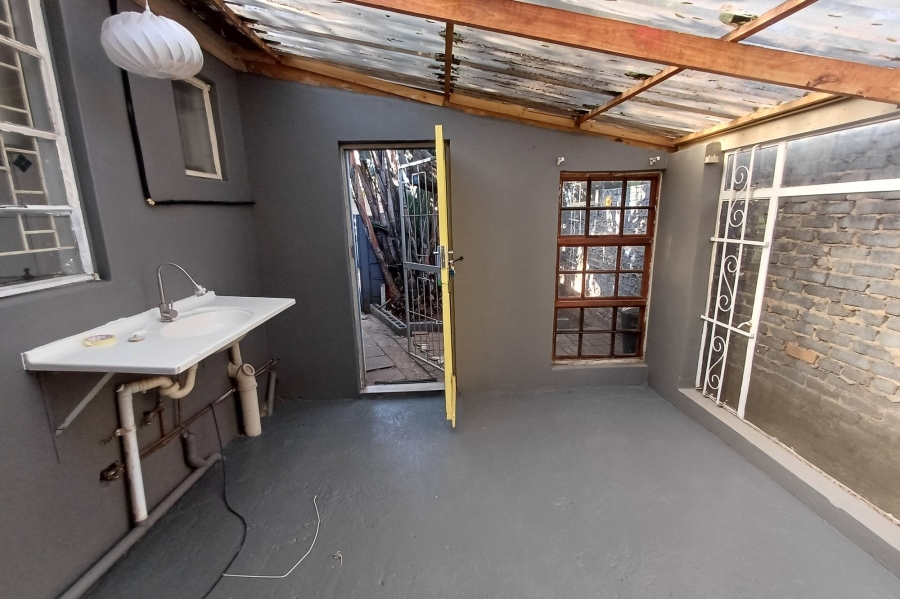 6 Bedroom Property for Sale in Primrose Gauteng