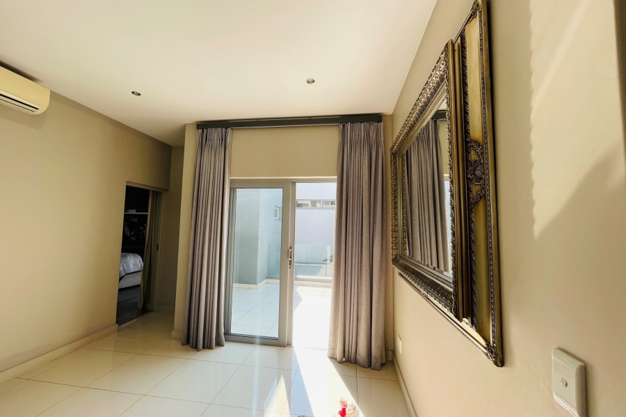To Let 3 Bedroom Property for Rent in Bryanston East Gauteng
