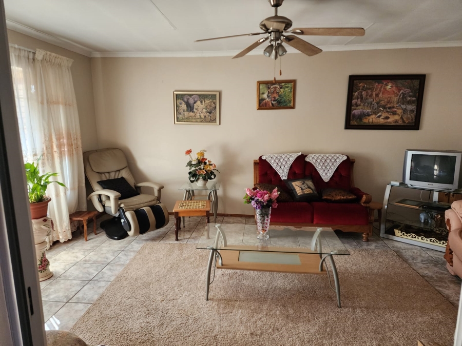 3 Bedroom Property for Sale in Kookrus Gauteng